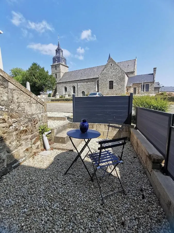 Holiday home Jolie Maison De Village Megrit